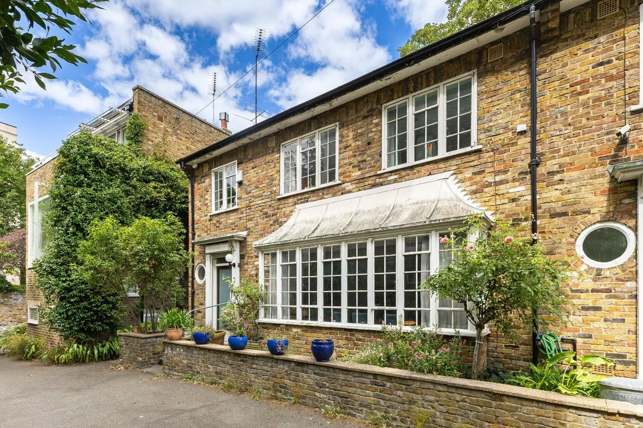 3 bed property for sale — Regal Lane, Primrose Hill, London, NW1 7TH