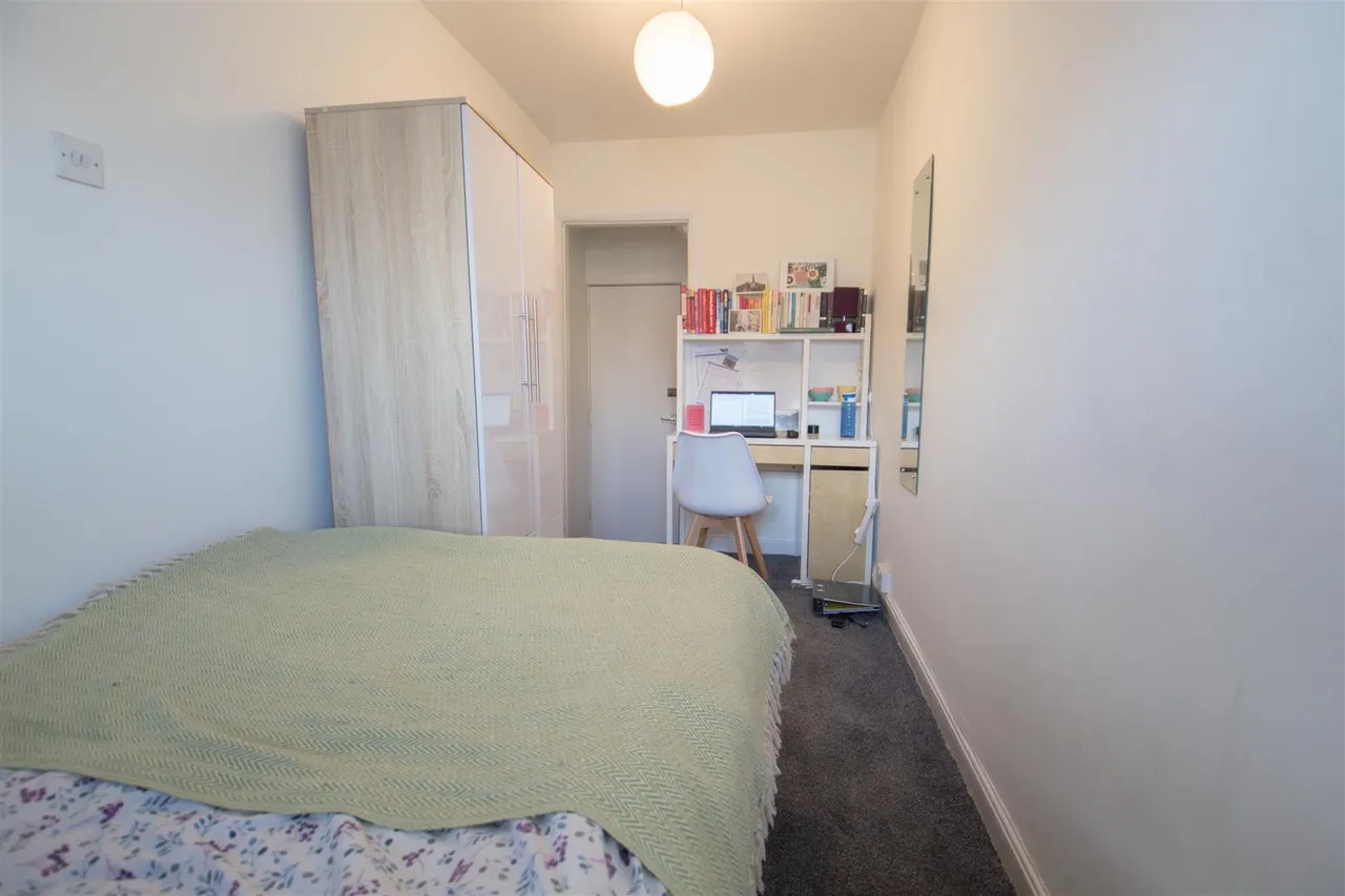 Regent Terrace, Hyde Park, LS6, photo 6