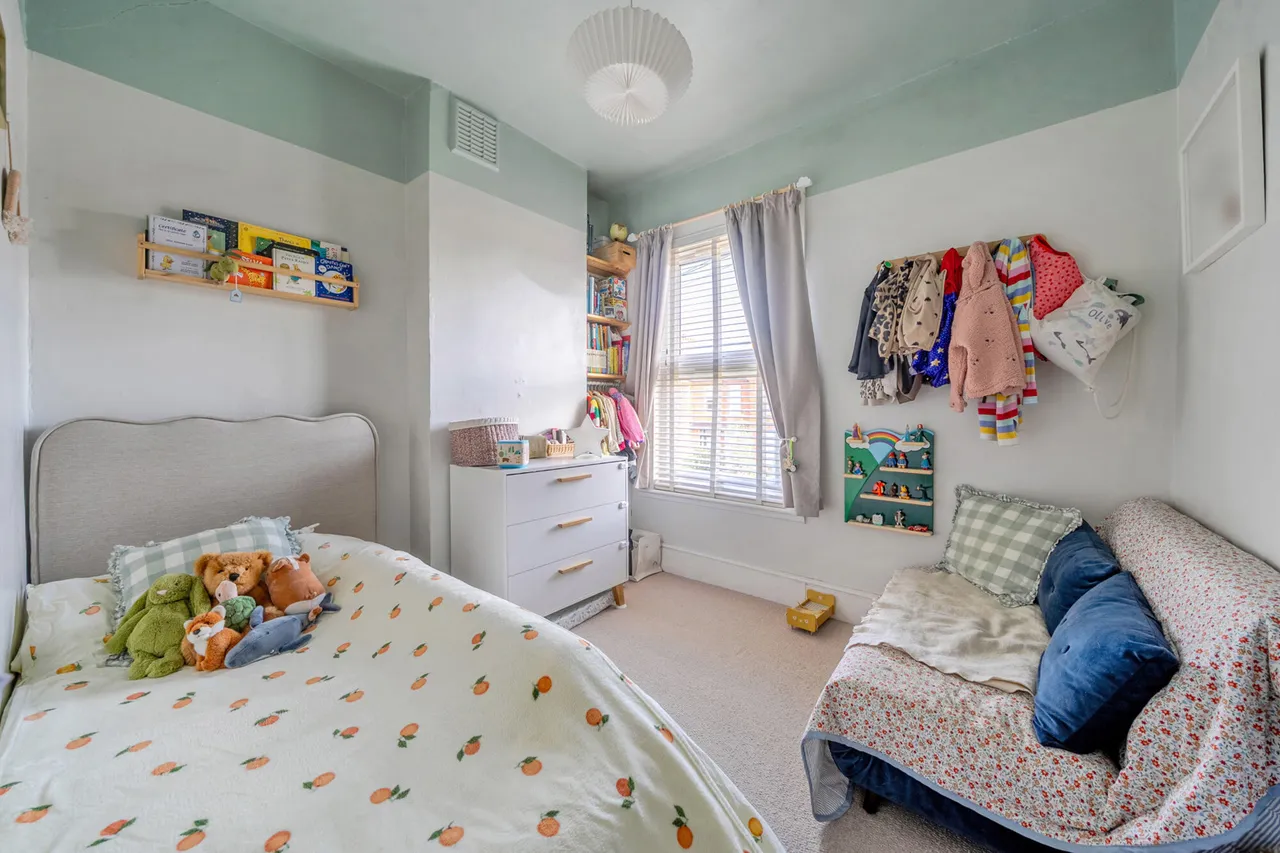 Birkhall Road, SE6, photo 8