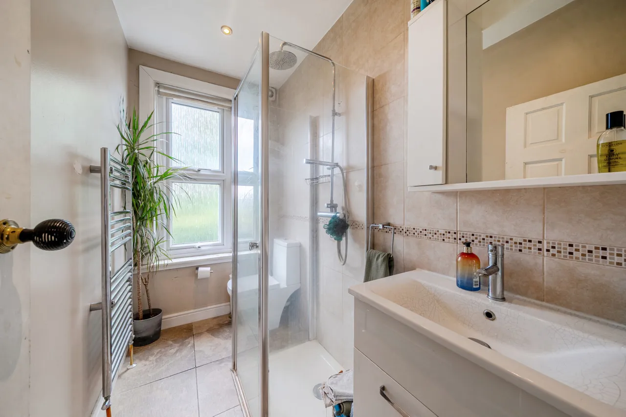Birkhall Road, SE6, photo 6