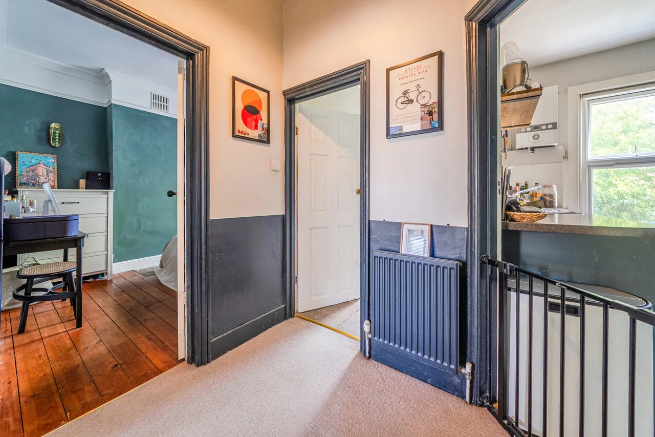 Birkhall Road, SE6, photo 9