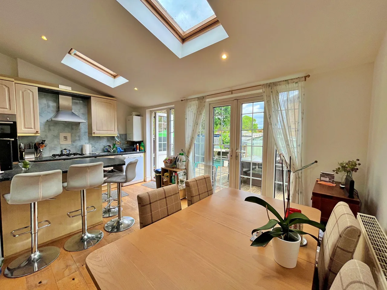 Oldfield Lane South, Greenford, UB6, photo 5