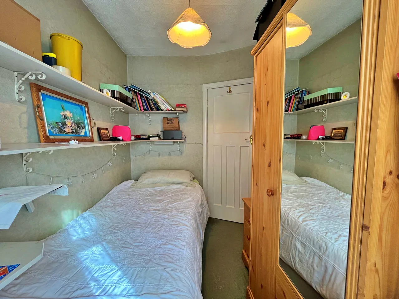 Oldfield Lane South, Greenford, UB6, photo 9