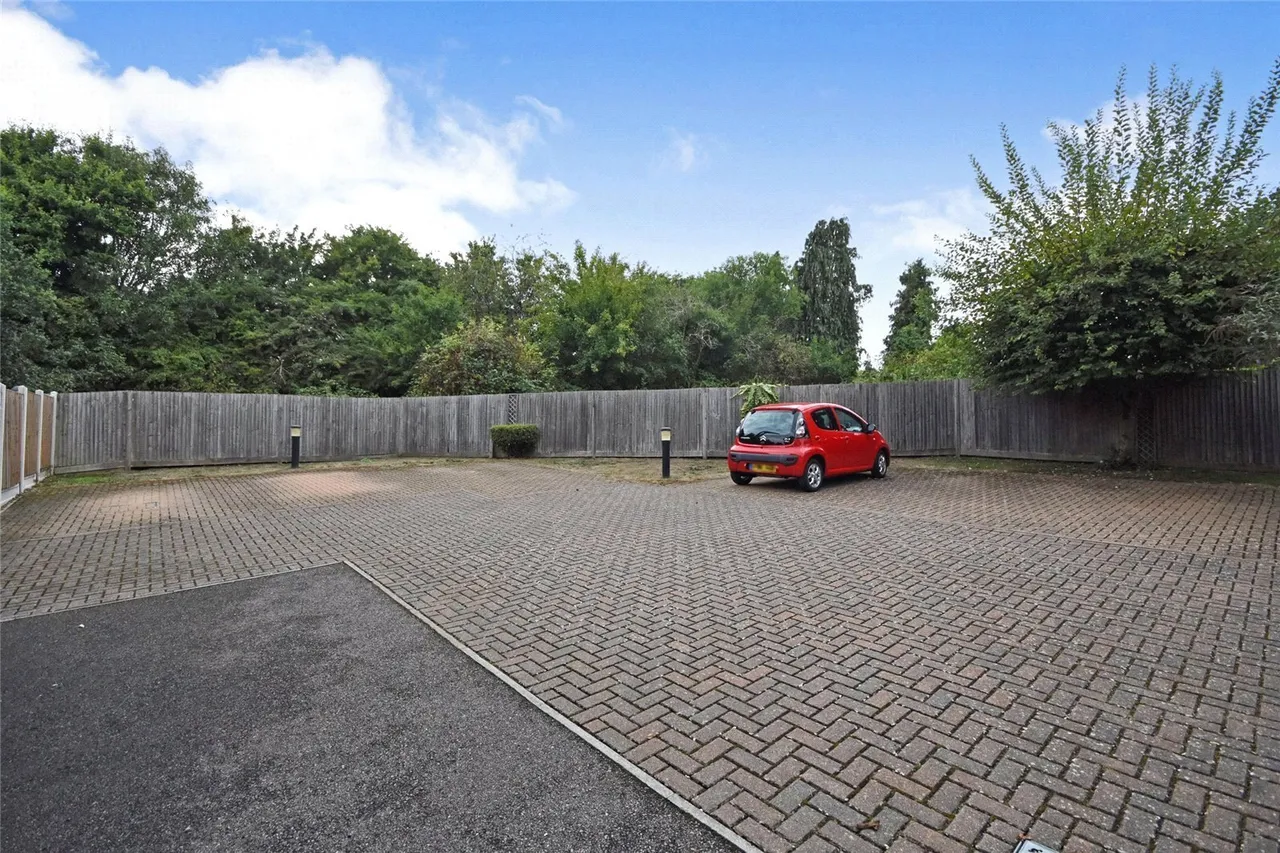 Bell Hill Close, Billericay, Essex, CM12, photo 15