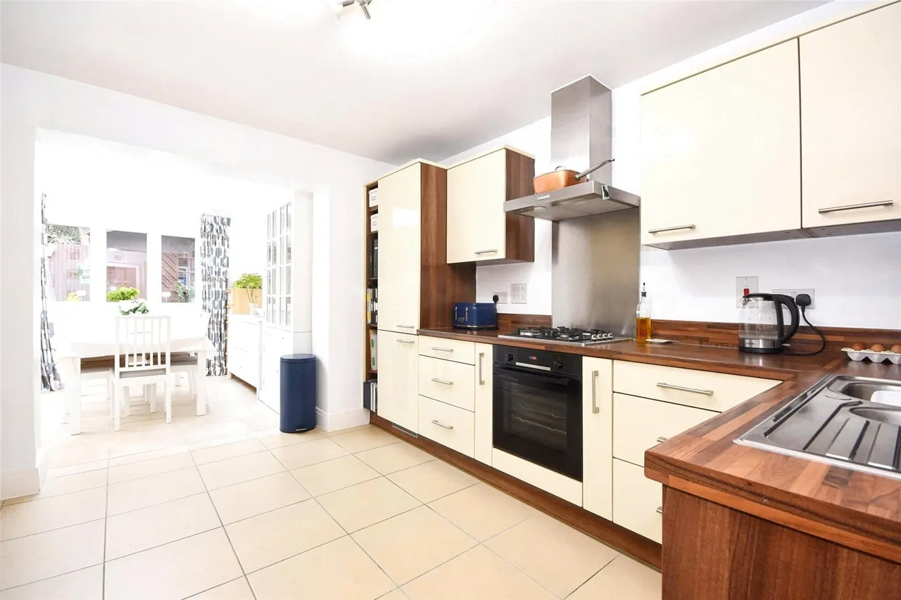 Bell Hill Close, Billericay, Essex, CM12, photo 6