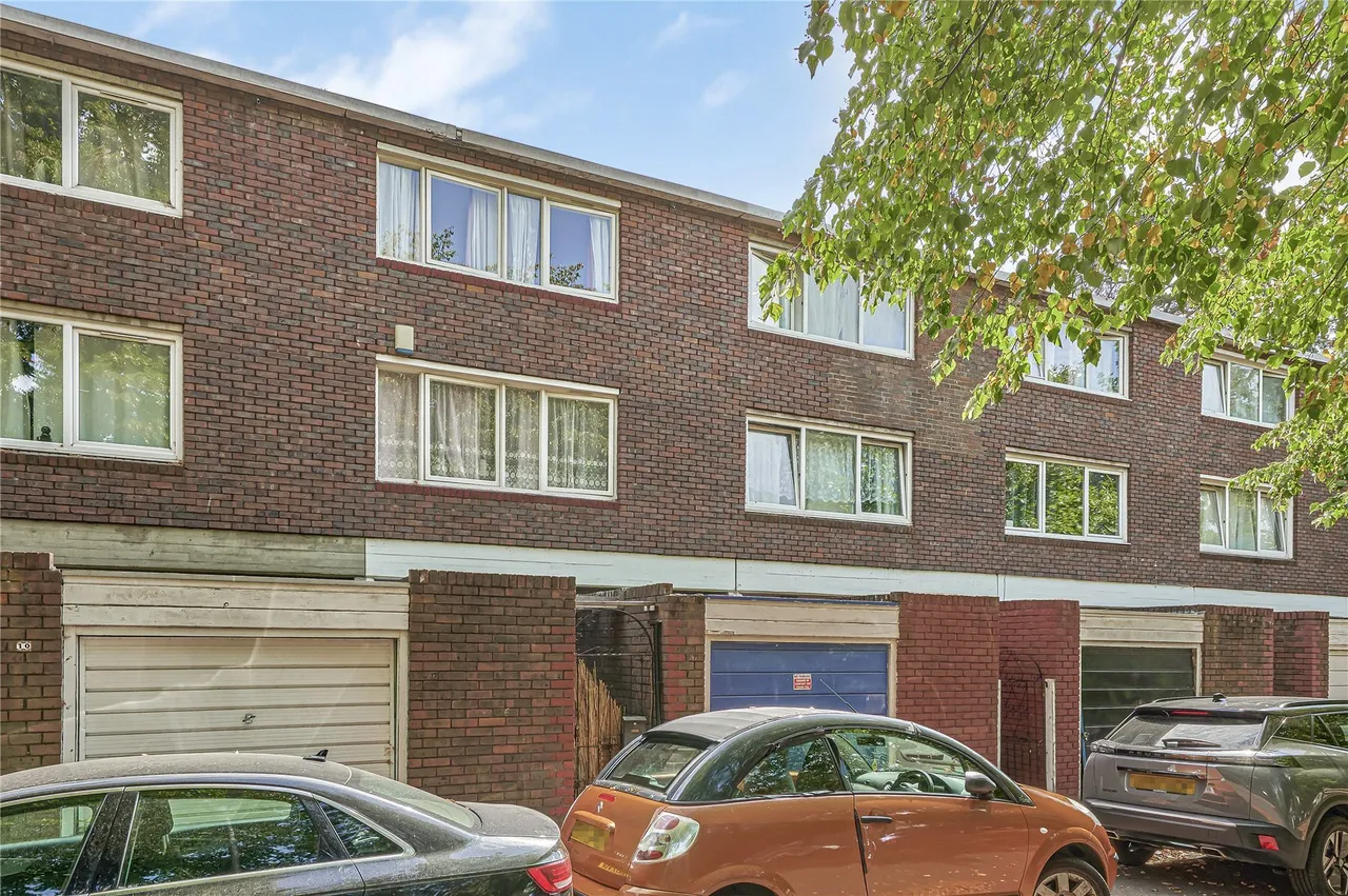 West Drive, London, SW16, photo 18