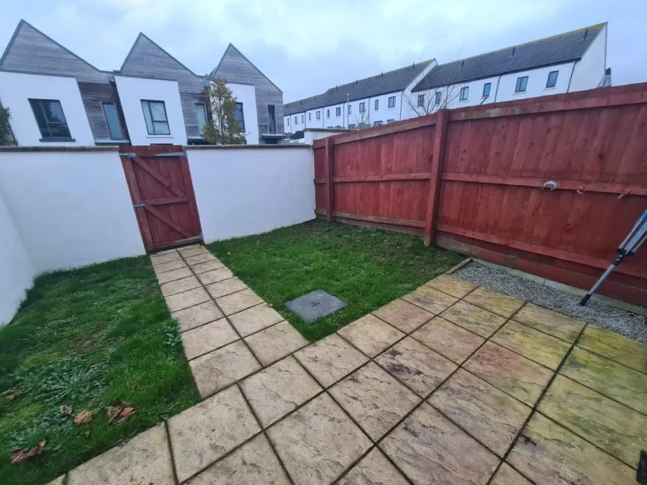 Robinsons Avenue, Pool, photo 9