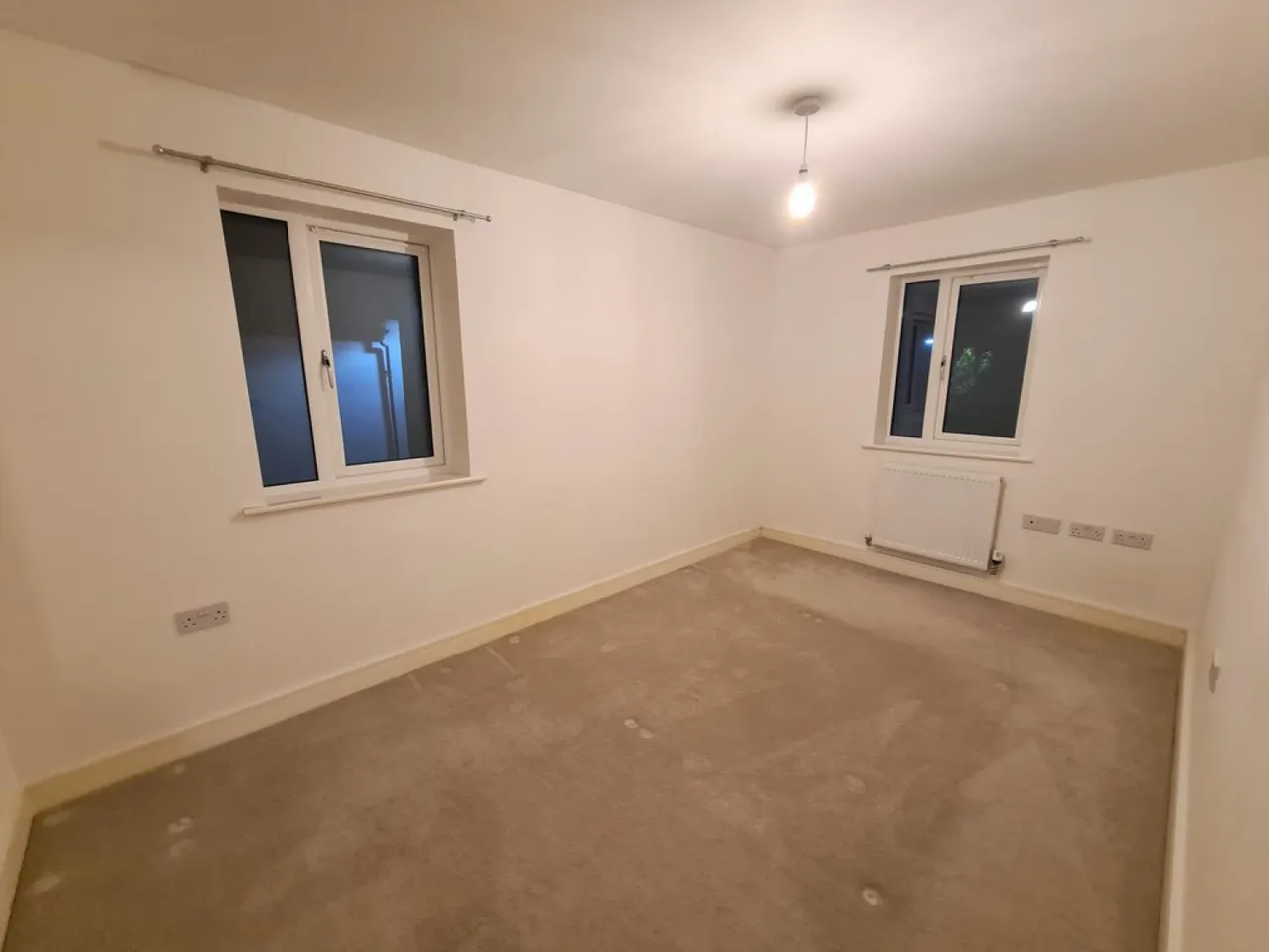 Robinsons Avenue, Pool, photo 8