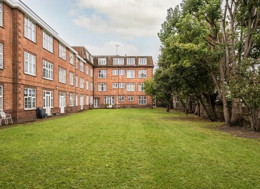 Streatham Close, Streatham Hill, SW16, photo 4