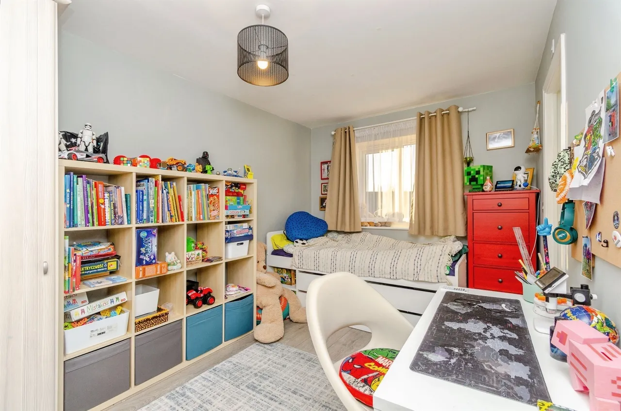 Kynance Grove, Wolverhampton, WV14, photo 11