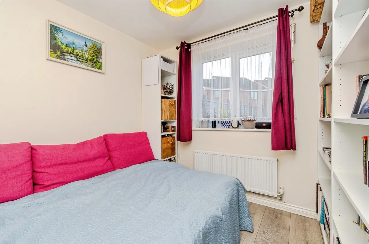 Kynance Grove, Wolverhampton, WV14, photo 7