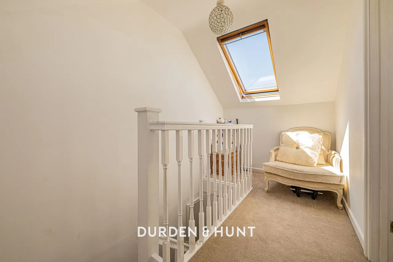 Chigwell Road, Woodford Green, IG8, photo 22