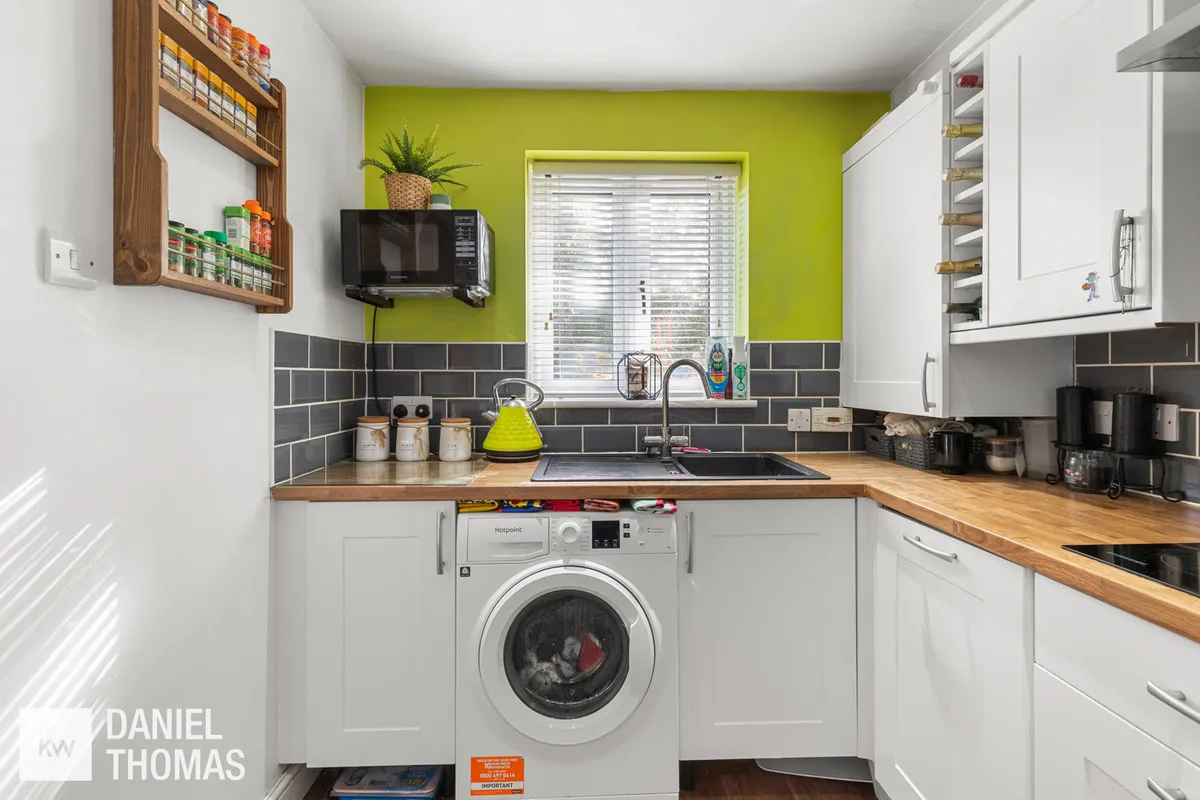 Horseshoe Close, Waltham Abbey, EN9, photo 11