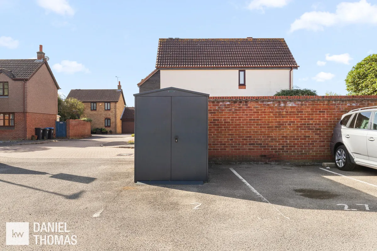 Horseshoe Close, Waltham Abbey, EN9, photo 21