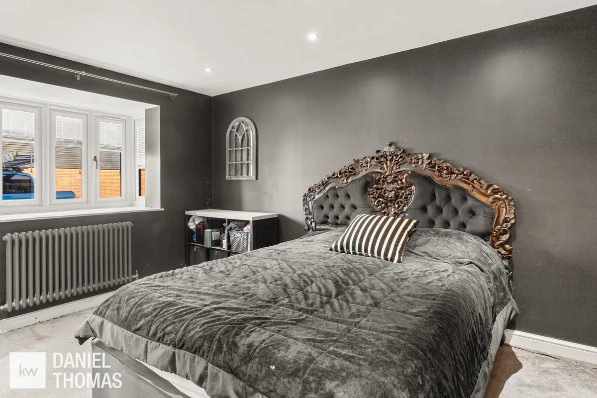Horseshoe Close, Waltham Abbey, EN9, photo 13