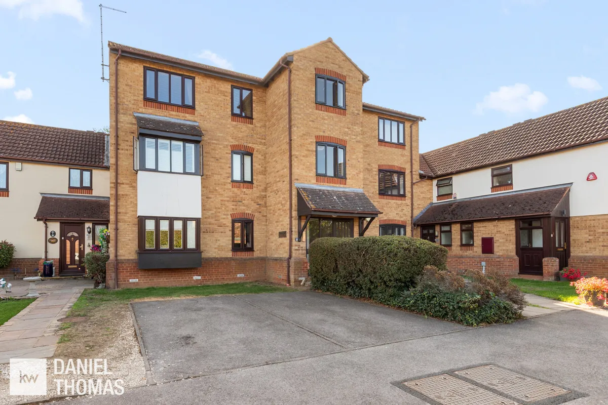 Horseshoe Close, Waltham Abbey, EN9, photo 20