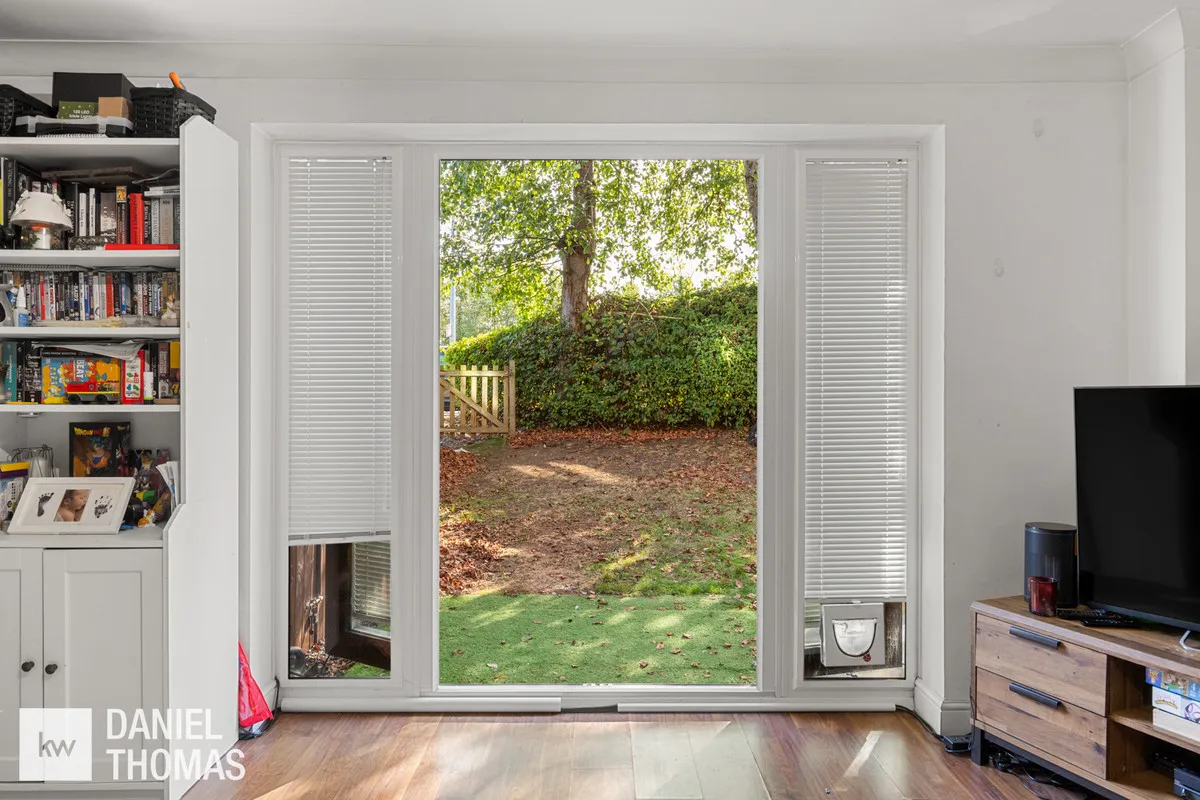 Horseshoe Close, Waltham Abbey, EN9, photo 2