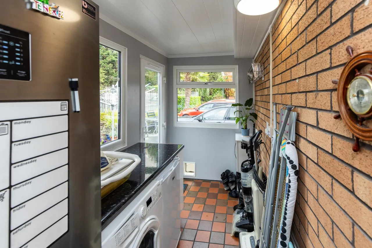 Ford Lane, Upton, CH49, photo 13