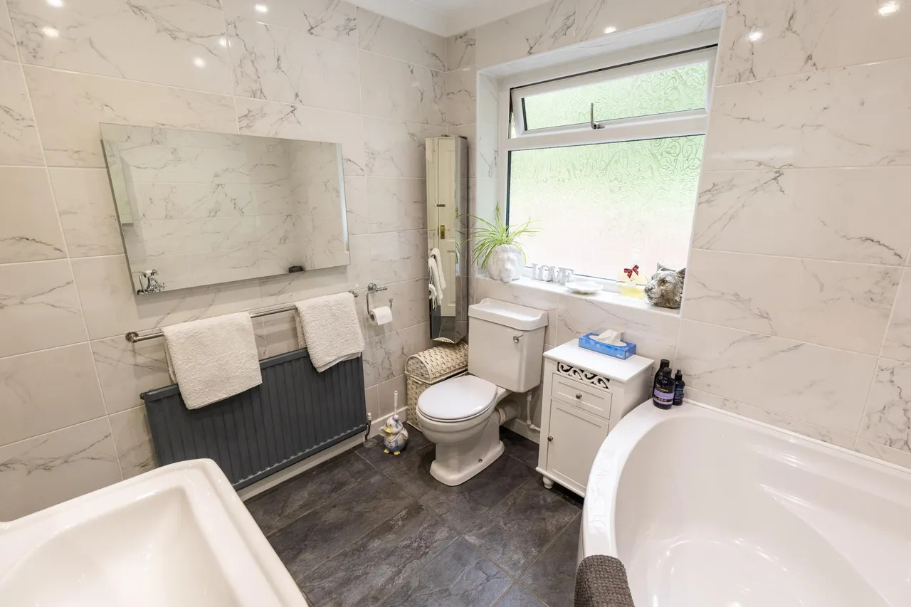 Ford Lane, Upton, CH49, photo 11