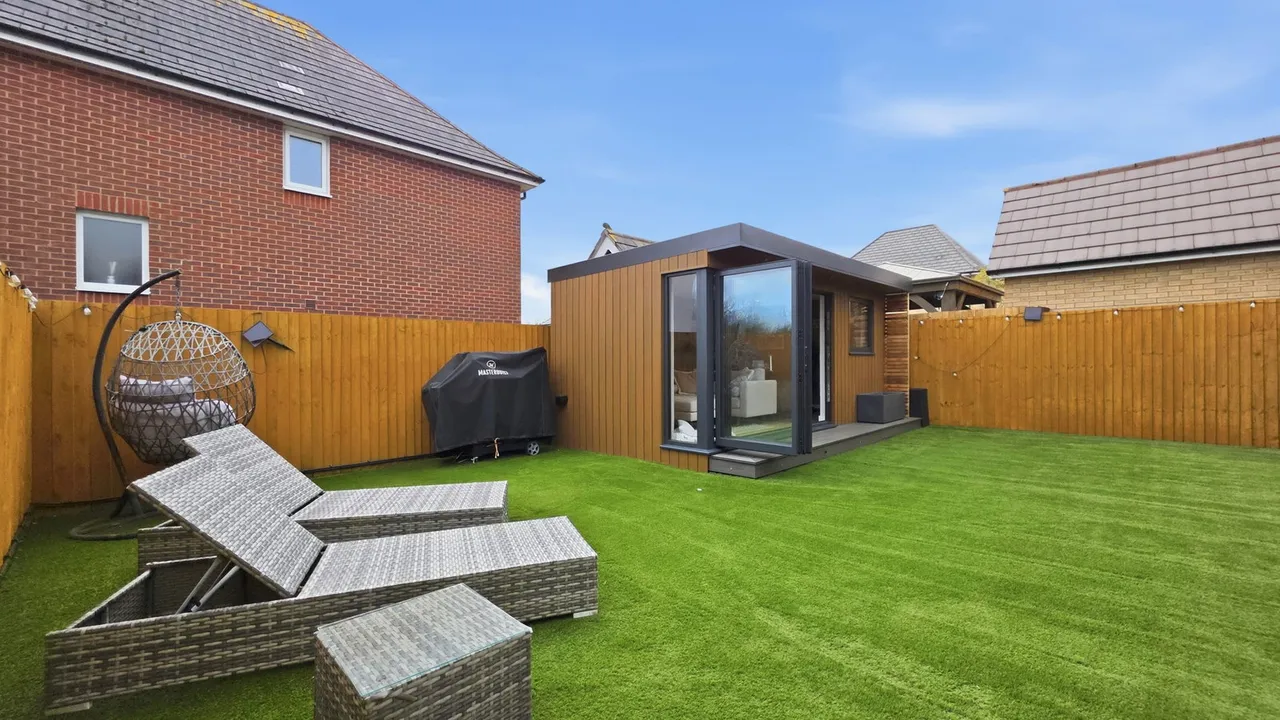 Moorgate Drive, Astley M29 7UA, photo 8