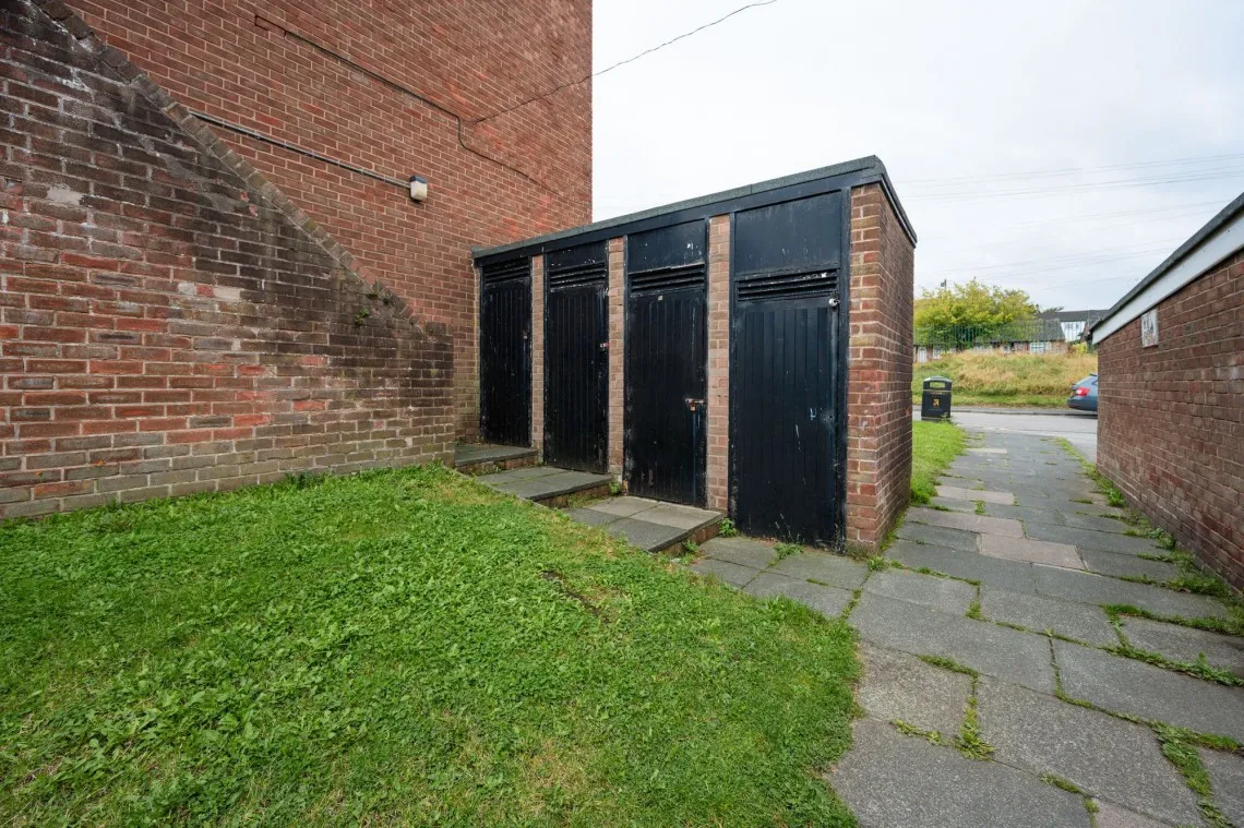 Pennington Avenue, Ormskirk, L39, photo 20