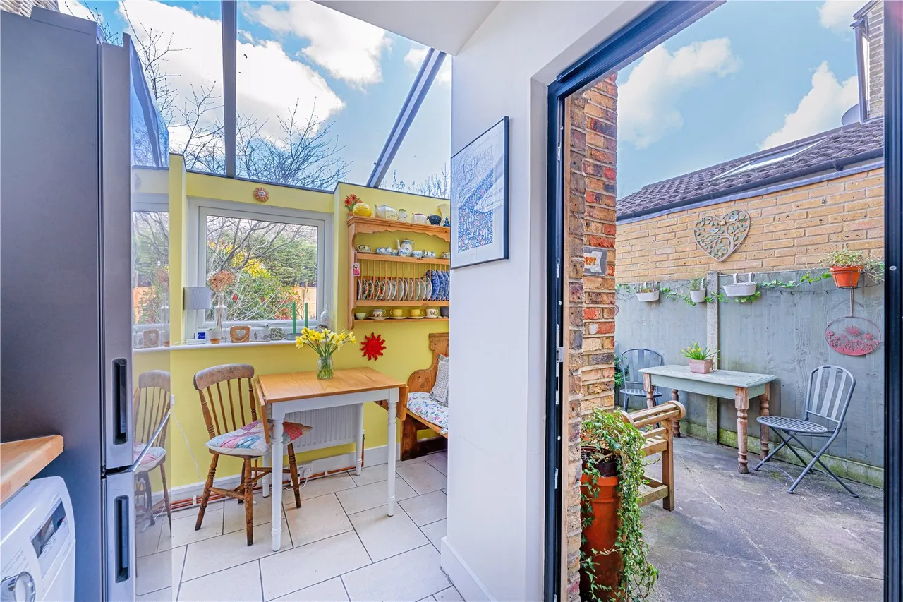 Percy Road, Hampton, TW12 2JW, photo 7