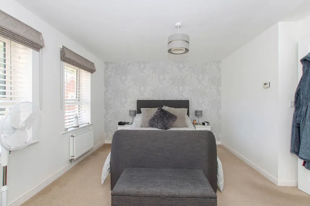 Burgundy Drive, Hemel Hempstead, Hertfordshire, HP2 7DB, photo 11