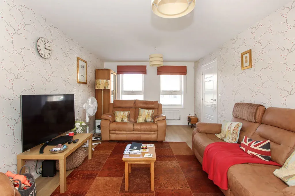 Burgundy Drive, Hemel Hempstead, Hertfordshire, HP2 7DB, photo 13