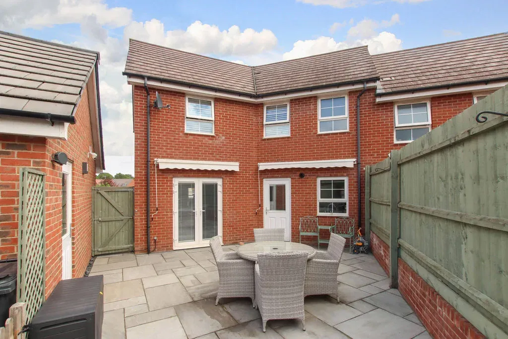 Burgundy Drive, Hemel Hempstead, Hertfordshire, HP2 7DB, photo 12