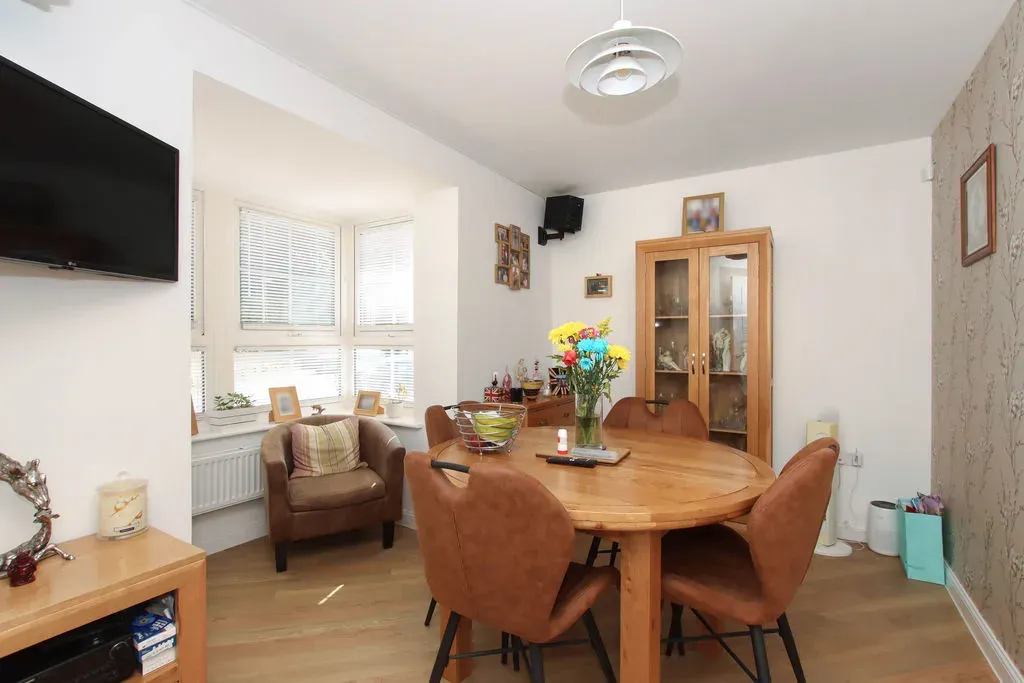 Burgundy Drive, Hemel Hempstead, Hertfordshire, HP2 7DB, photo 5