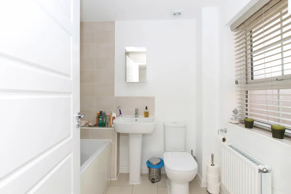 Burgundy Drive, Hemel Hempstead, Hertfordshire, HP2 7DB, photo 8