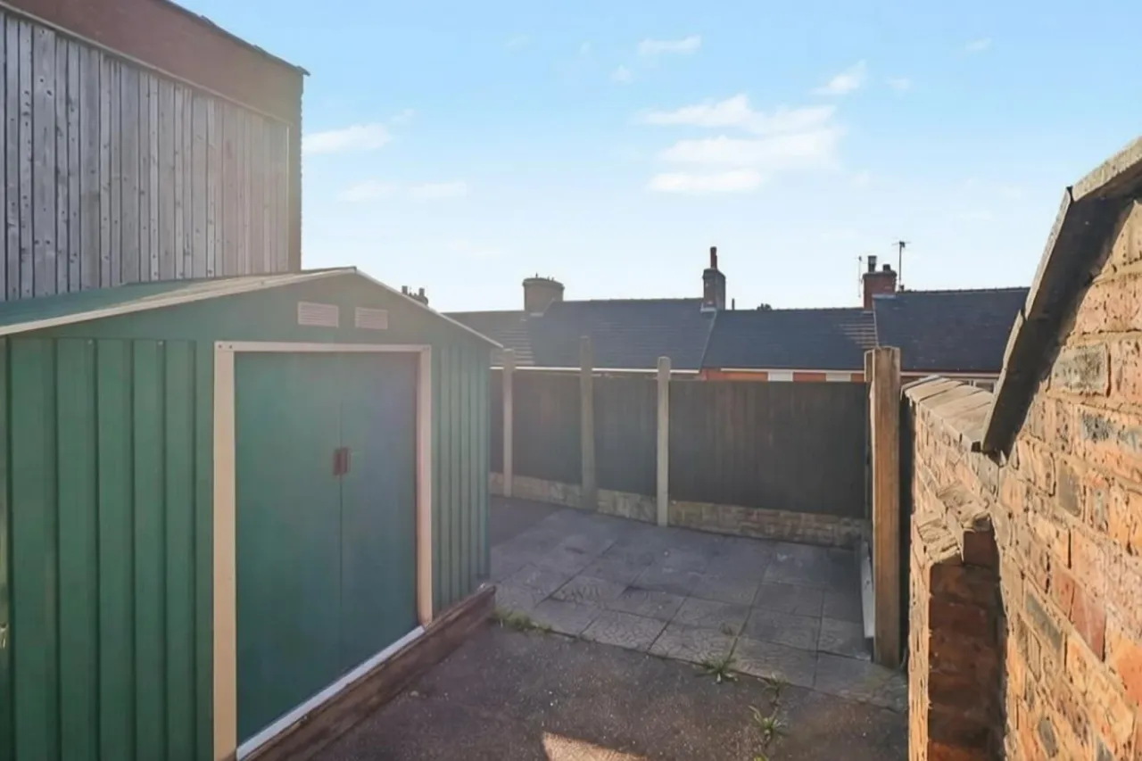 Boulton Street, Birches Head, ST1, photo 12
