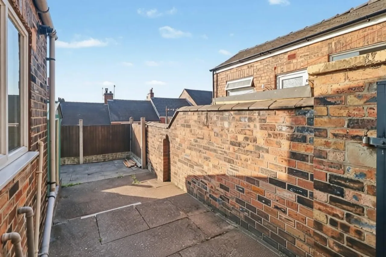 Boulton Street, Birches Head, ST1, photo 13