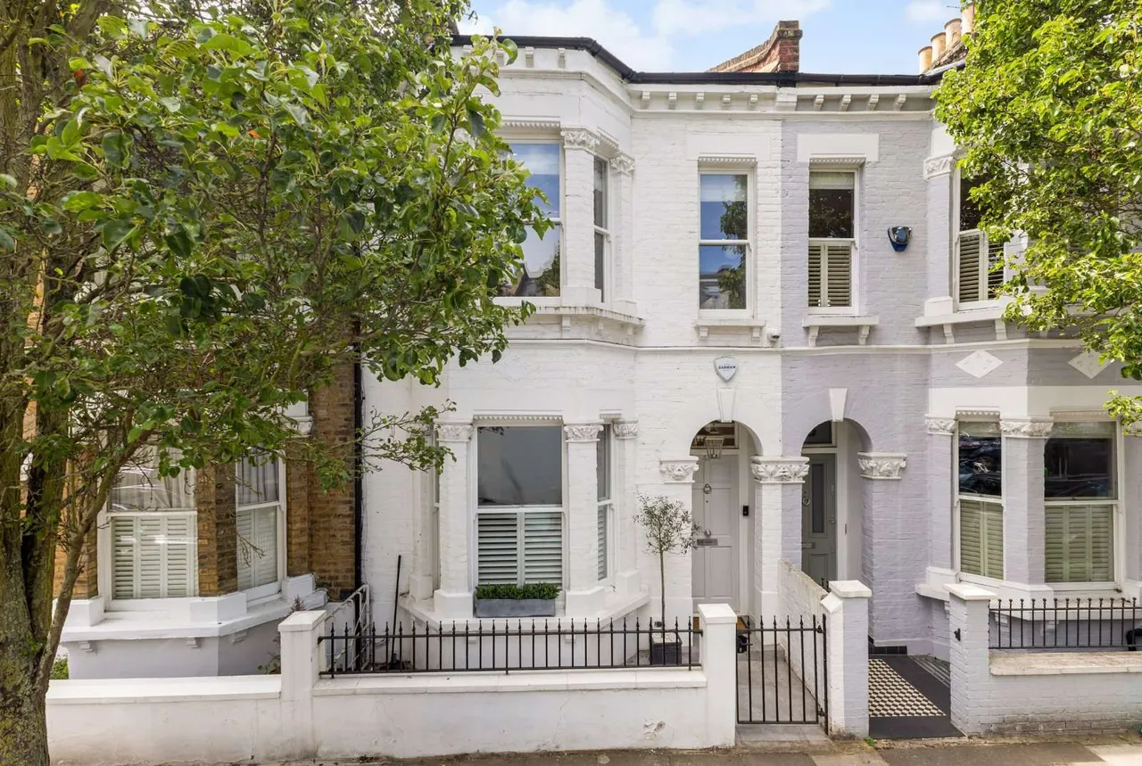4 bed house for sale — Pursers Cross Road, Fulham, London, SW6 4QY