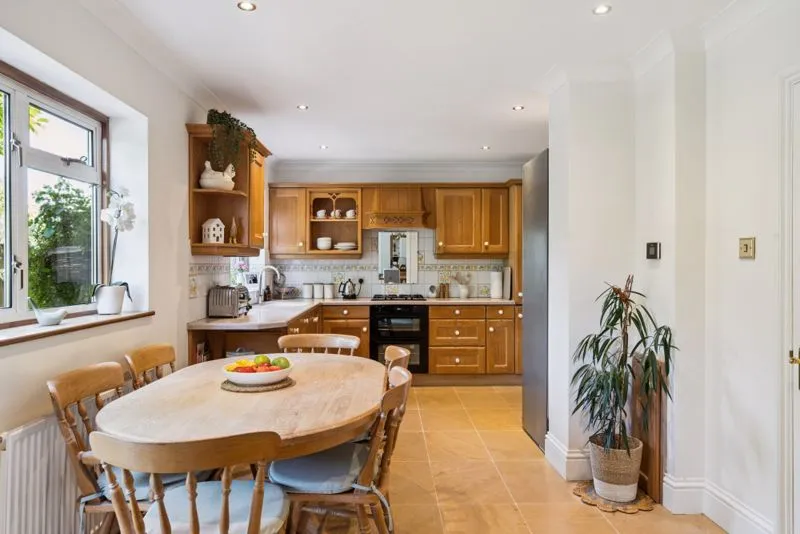 Chapman Lane, Flackwell Heath HP10 9AZ, photo 5
