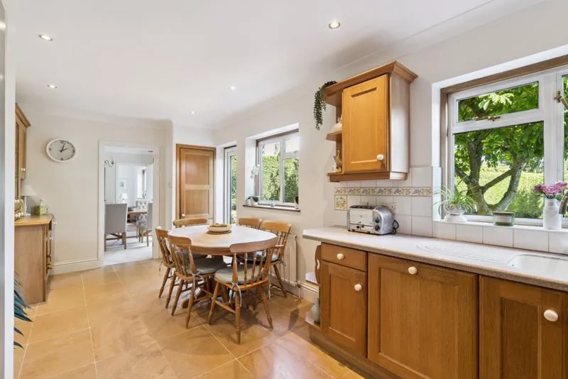 Chapman Lane, Flackwell Heath HP10 9AZ, photo 4