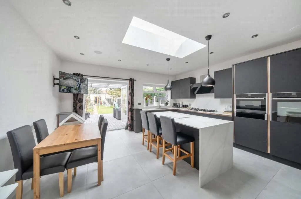 Carlyon Avenue, Harrow, HA2, photo 15