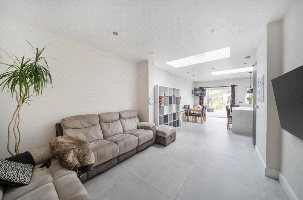 Carlyon Avenue, Harrow, HA2, photo 10