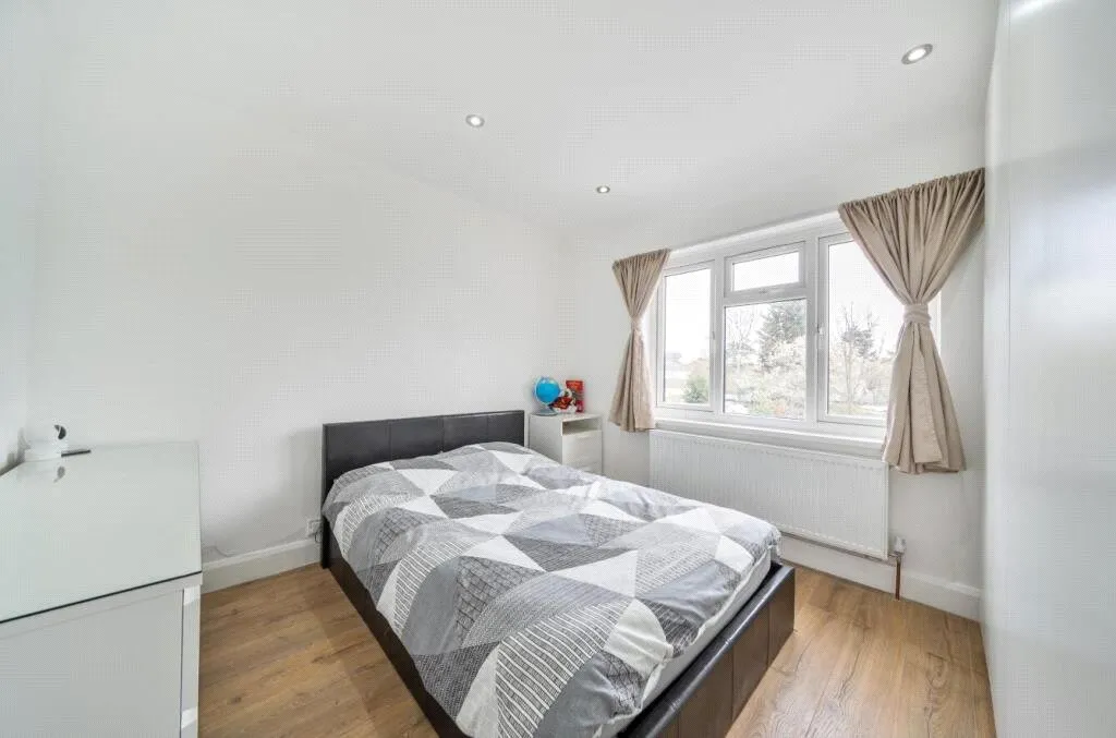 Carlyon Avenue, Harrow, HA2, photo 6