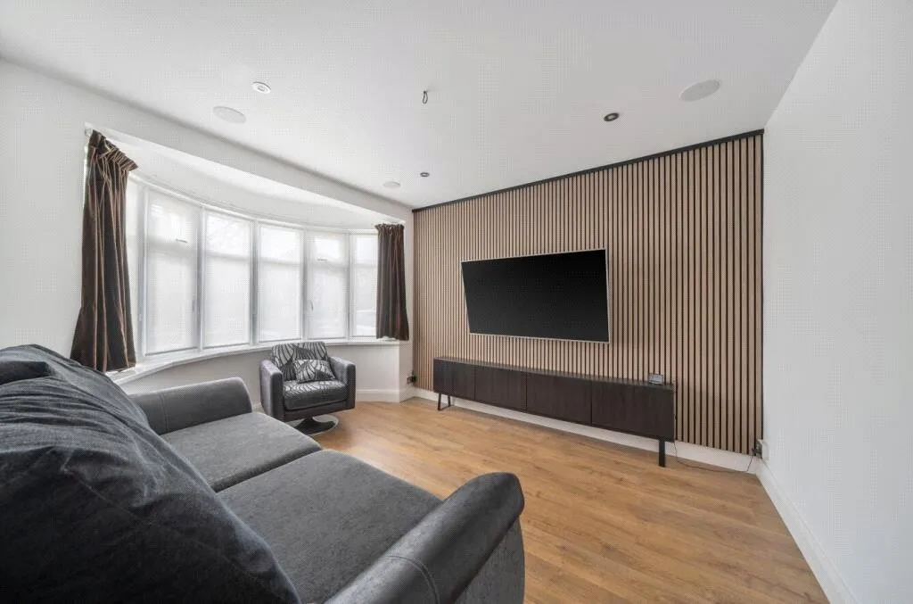 Carlyon Avenue, Harrow, HA2, photo 4