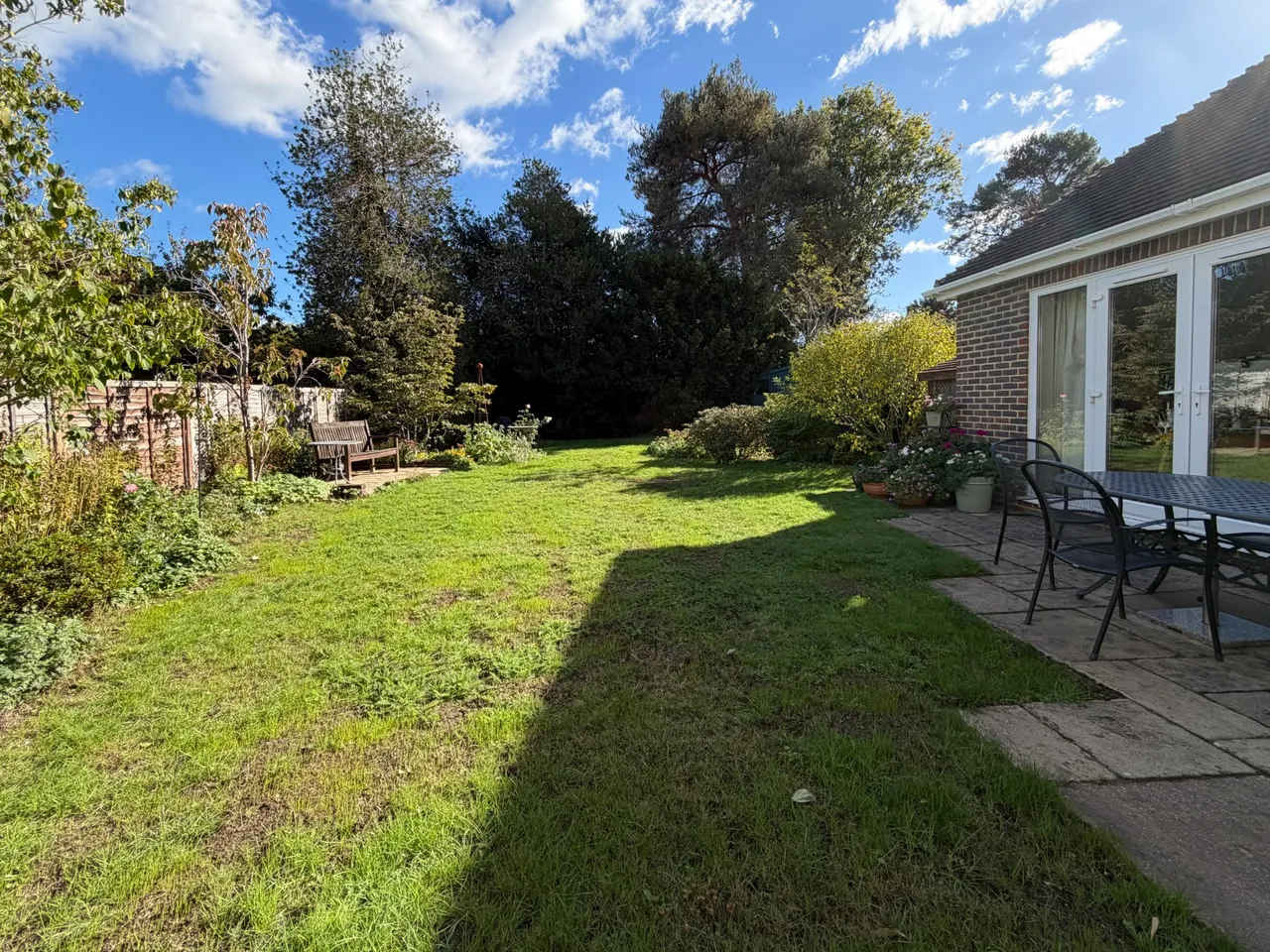 Yew Tree Road, Witley, GU8, photo 4