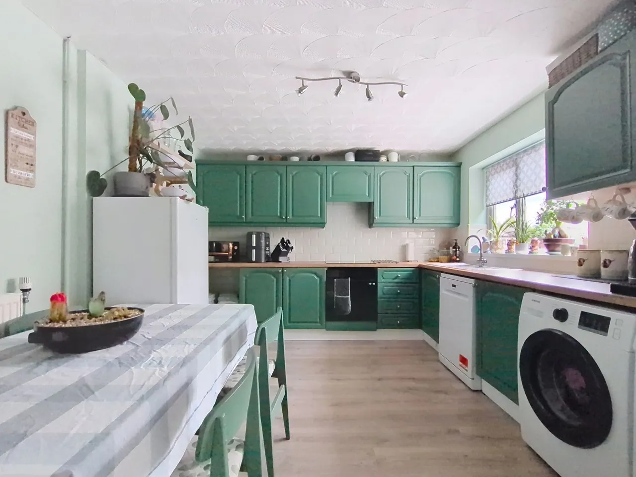 Hare Park Drive, Liversedge, WF15, photo 2