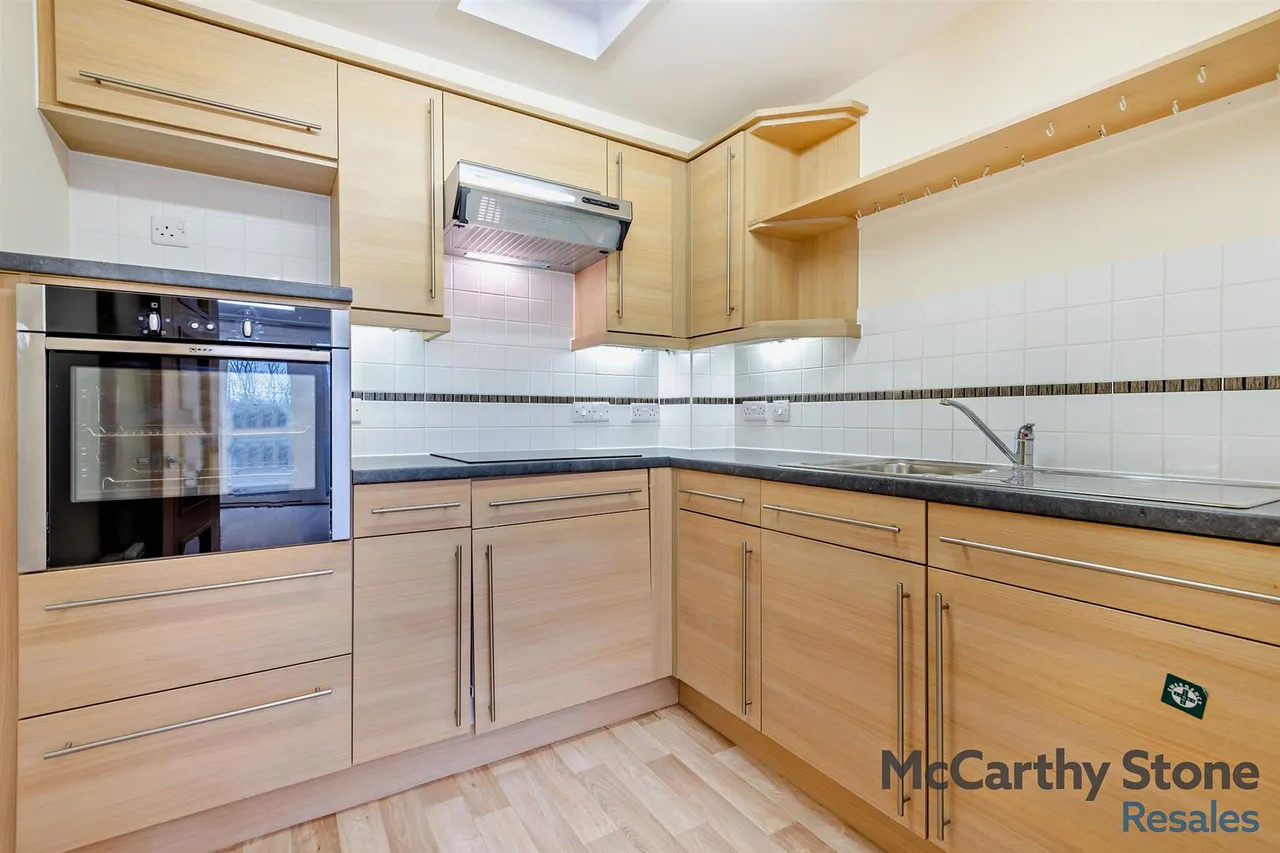 Avenue Road, Lymington, SO41, photo 6