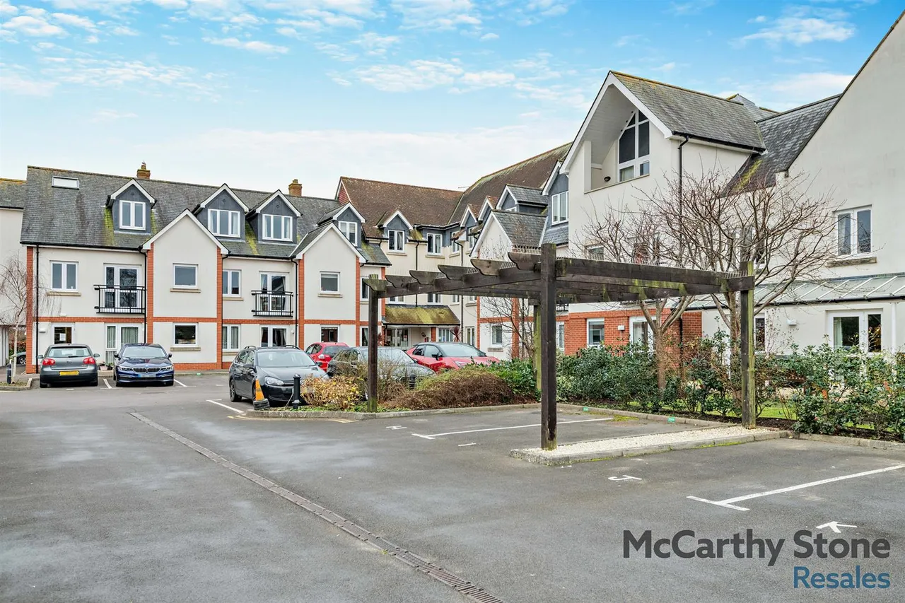Avenue Road, Lymington, SO41, photo 19