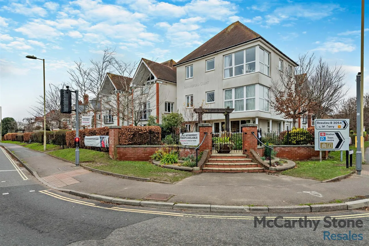 Avenue Road, Lymington, SO41, photo 16