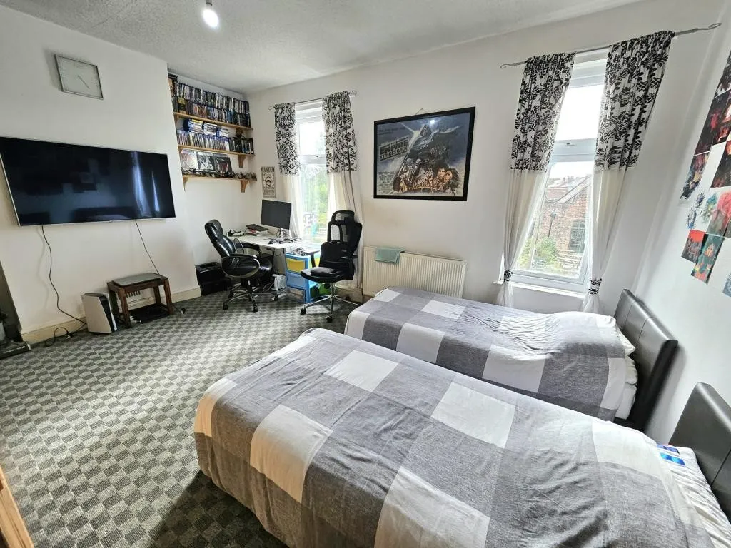 Crayfield Road, Manchester, M19, photo 11