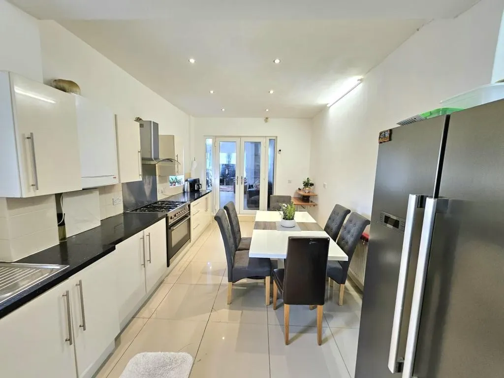 Crayfield Road, Manchester, M19, photo 5