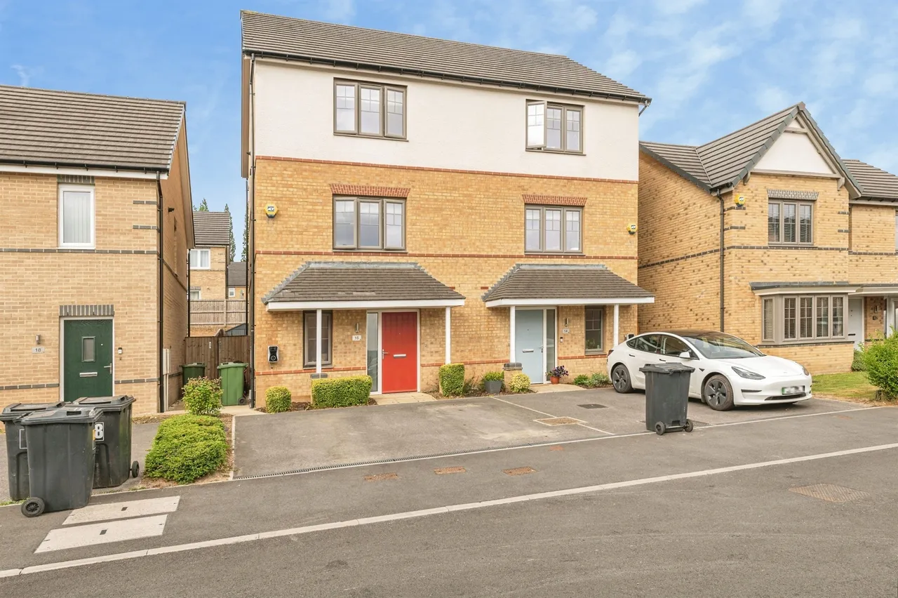 Mallard Court, Crosland Moor, Huddersfield, photo 16