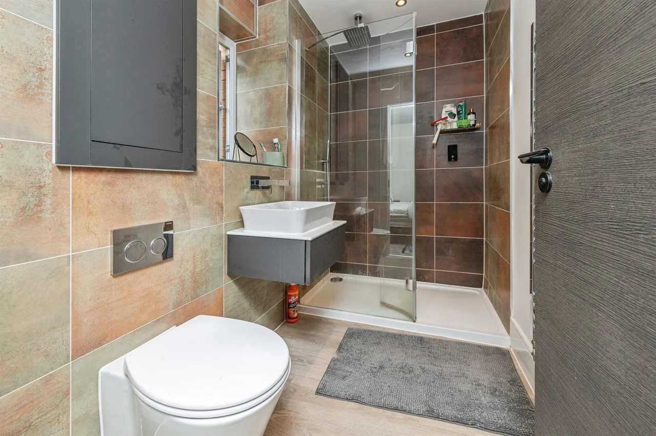 Mallard Court, Crosland Moor, Huddersfield, photo 9