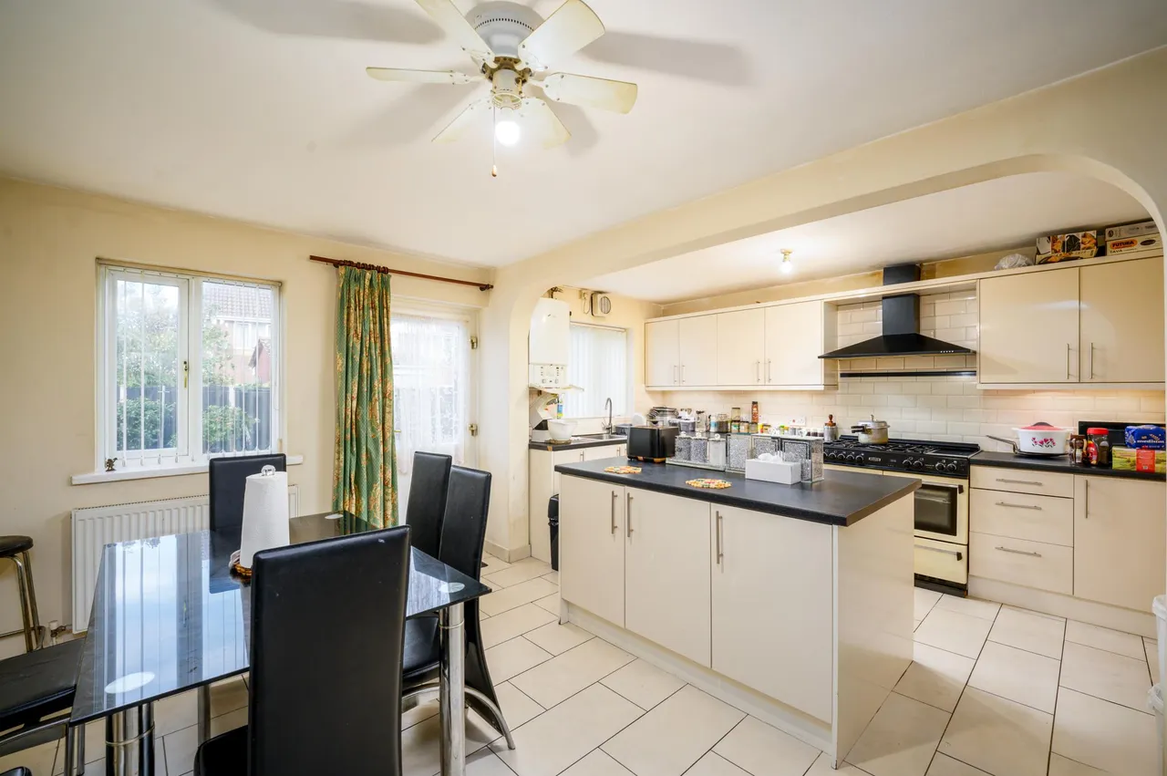 Autumn Grove, Birmingham, B19, photo 3